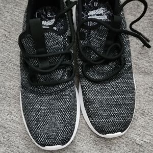 Avia Black & Gray Knit Women's Athletic Sneakers